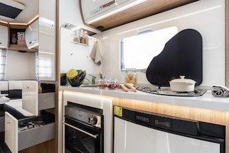 Kitchen in Auto Roller 747