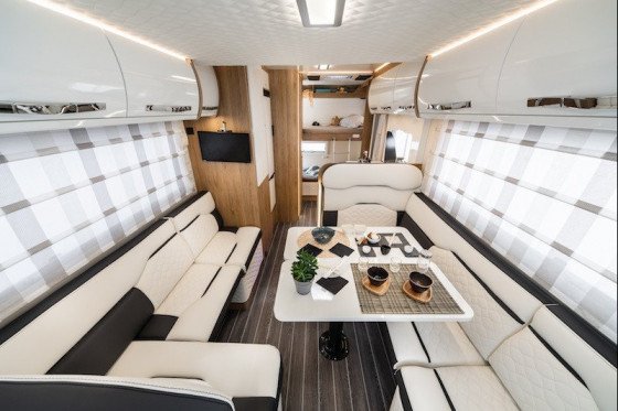 Lounge area Auto Roller 707
